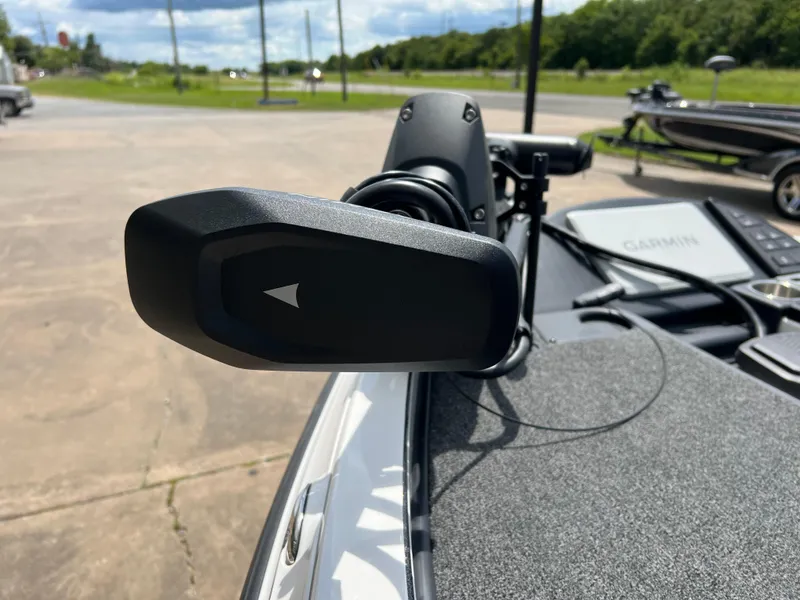 Slide: The Image of Caymas CX 21 PRO 2025 - 6