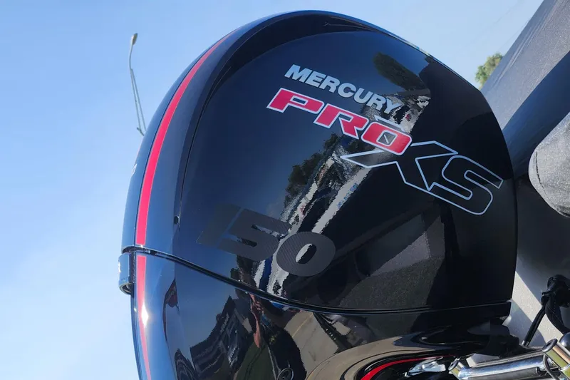 Slide: The Image of Mercury Pro XS 150 engine on 2025 Lund 1875 Fisherman boat. - 13