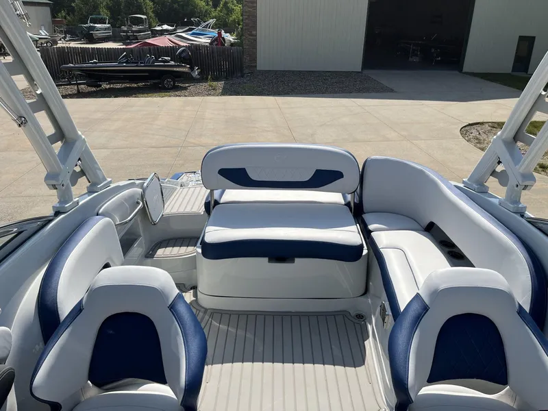 Slide: The Image of Crownline Boats 260SS 2024 - 10