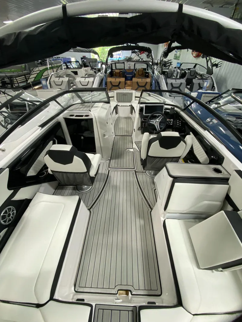 Slide: The Image of 2024 Yamaha Boats 252S interior with sleek seating and modern design. - 7