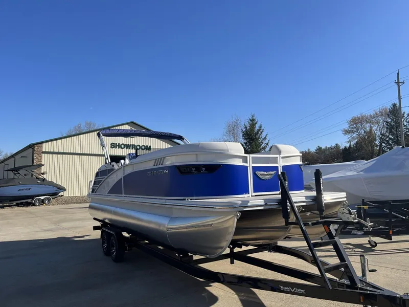 Slide: The Image of Bennington 24 LXSFB 2024 - 4