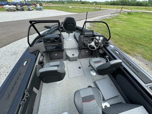 Slide: The Image of 2023 Tracker V-19 WT TARGA boat interior with seating and steering console. - 7