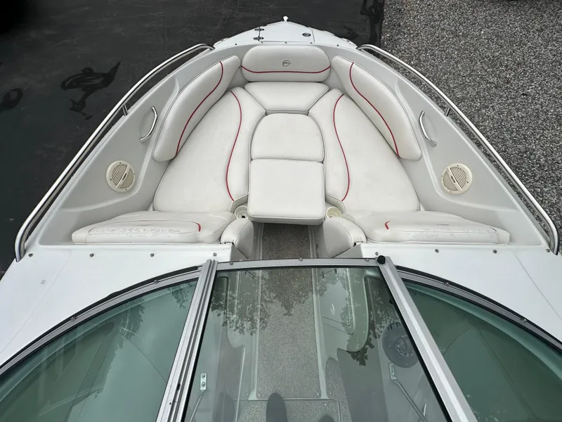 Slide: The Image of Crownline Boats 226 LS 2005 - 13