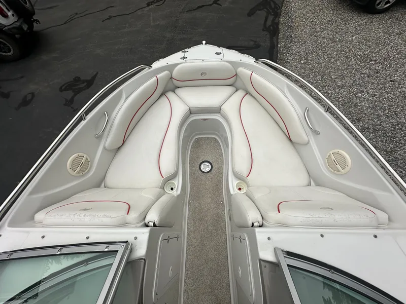 Slide: The Image of Crownline Boats 226 LS 2005 - 14