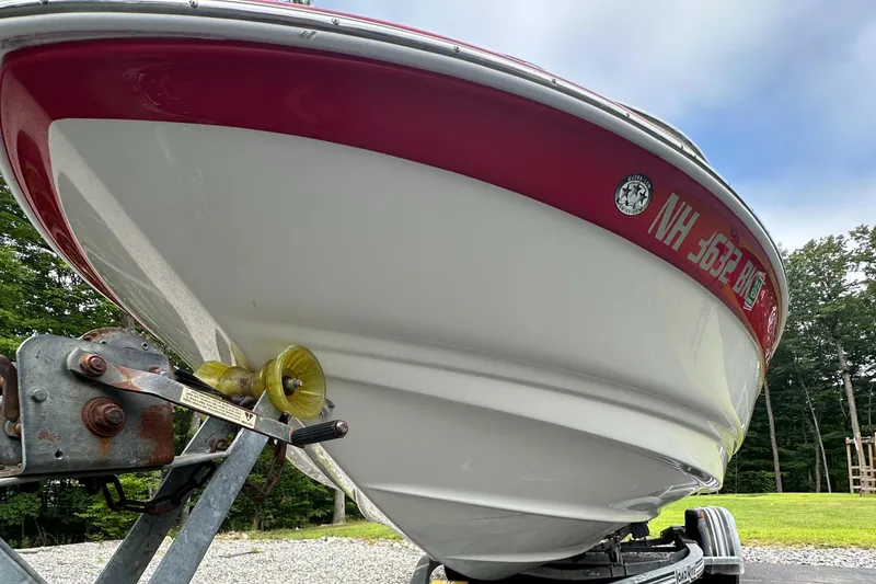 Slide: The Image of Crownline Boats 226 LS 2005 - 5