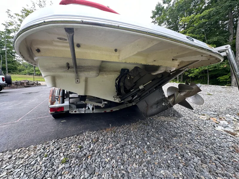 Slide: The Image of Crownline Boats 226 LS 2005 - 7
