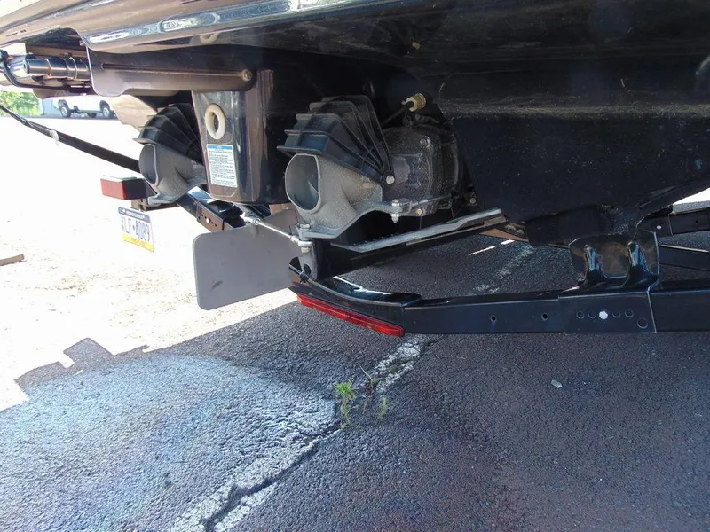 Slide: The Image of 2018 Yamaha WaveRunner 242X E-Series jet propulsion system on trailer. - 3