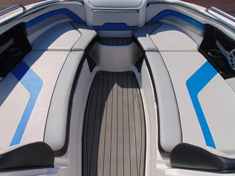 Slide: The Image of 2018 Yamaha WaveRunner 242X E-Series interior with gray and blue seating. - 9