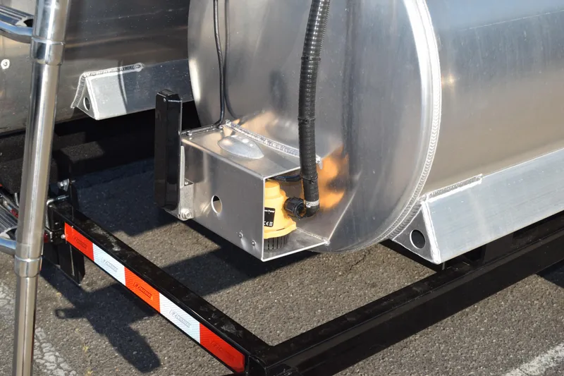 Slide: The Image of 2025 Angler Qwest 8524 ALL SPORT fuel tank and trailer detail. - 5