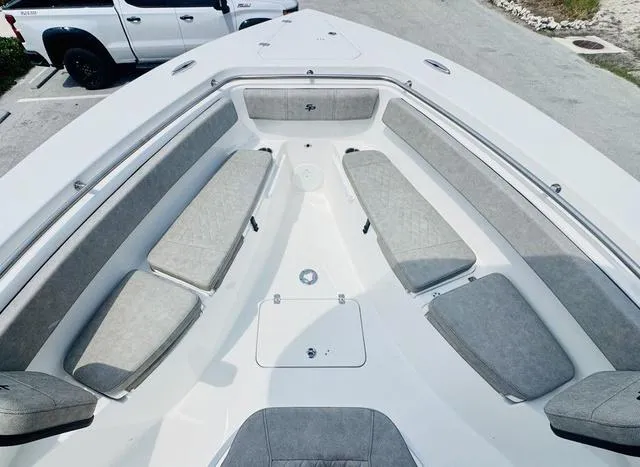 Slide: The Image of Sea Pro 262 DLX Center Console 262DLX 262 CC 2025 - 18