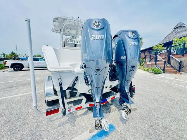 Slide: The Image of Sea Pro 262 DLX Center Console 262DLX 262 CC 2025 - 5