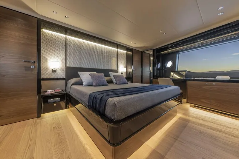Slide: The Image of Master Stateroom - 11