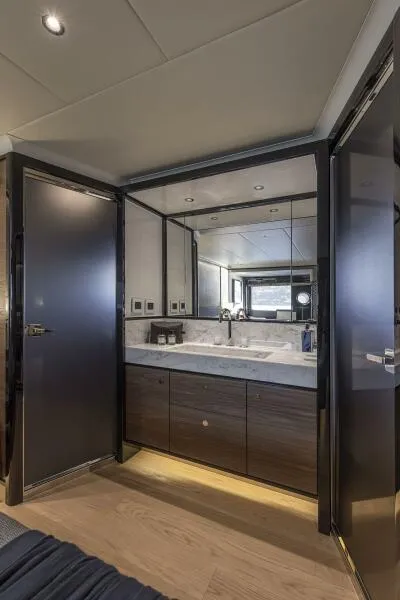 Slide: The Image of Master Stateroom Head/Shower Stall - 15