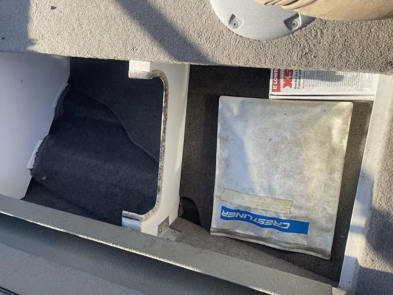 Slide: The Image of Crestliner Fish Hawk 1750 SC 2005 - 11