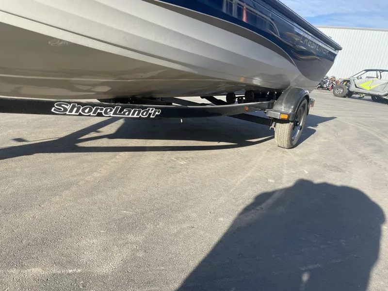 Slide: The Image of Crestliner Fish Hawk 1750 SC 2005 - 16