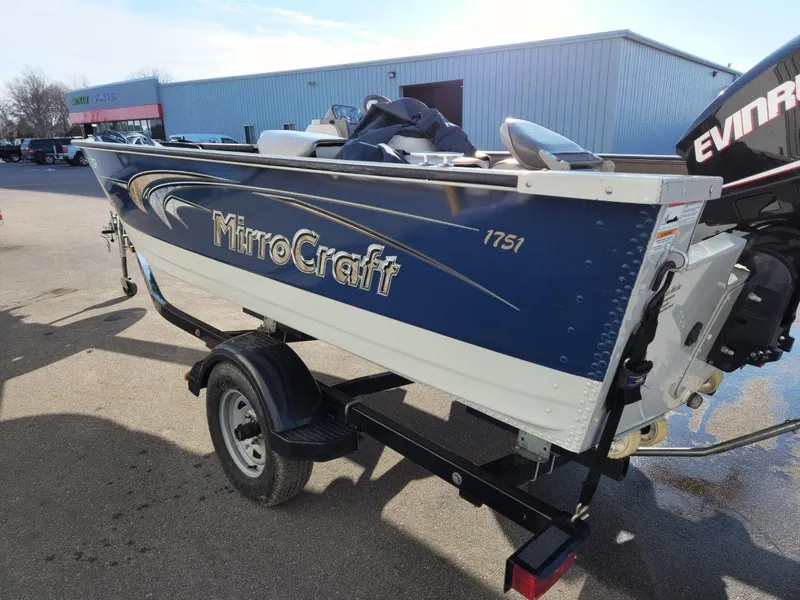 Slide: The Image of MirroCraft 1751 Aggressor 2008 - 3