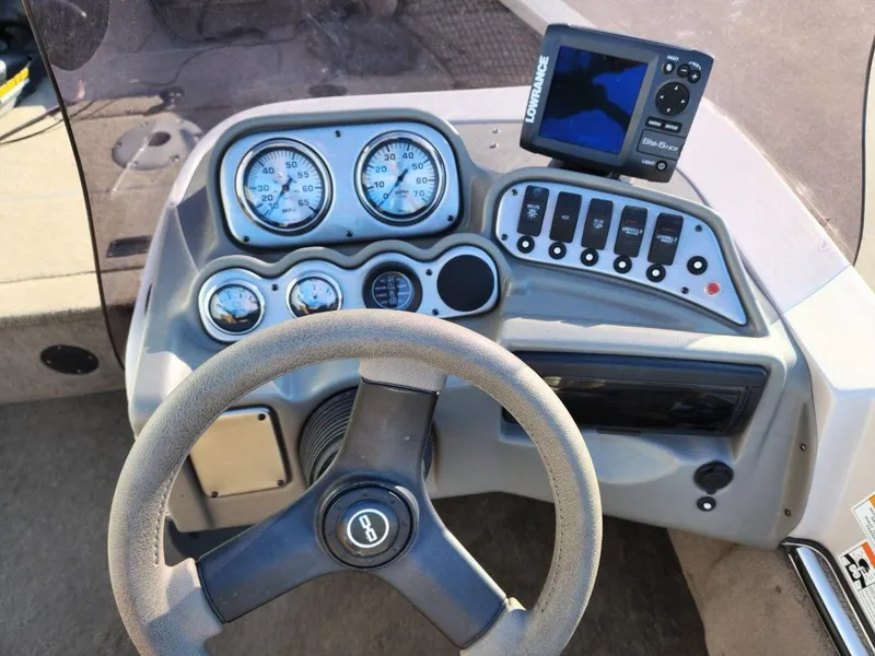 Slide: The Image of MirroCraft 1751 Aggressor 2008 - 8