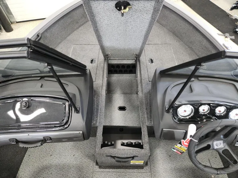 Slide: The Image of Crestliner 1650 Hawk 2024 - 15