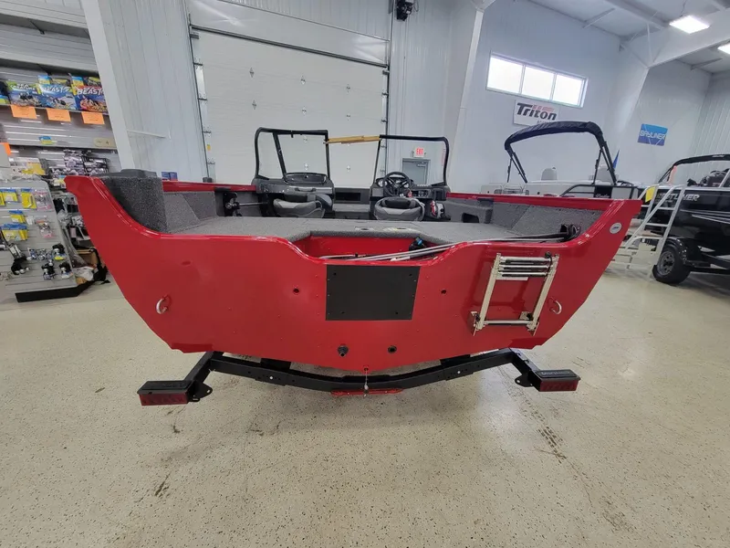 Slide: The Image of Crestliner 1650 Hawk 2024 - 3