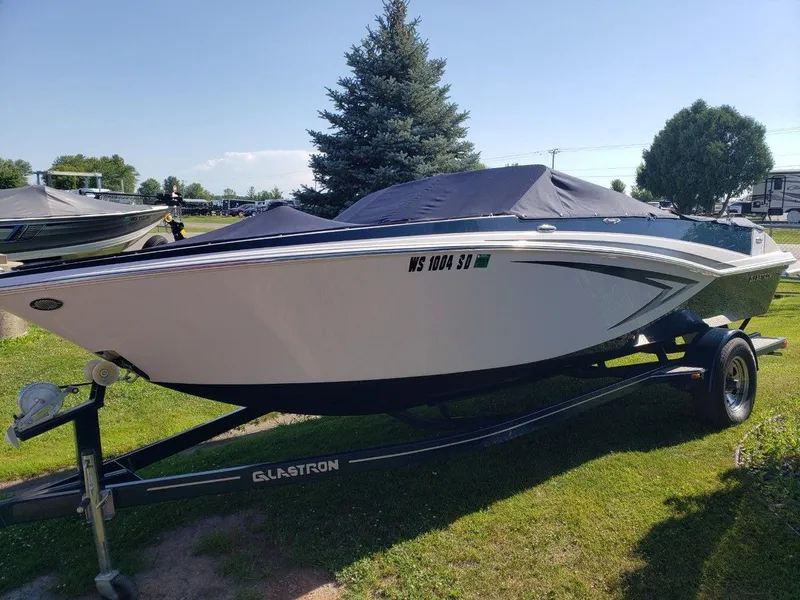 Slide: The Image of Glastron GT 205 2015 - 2