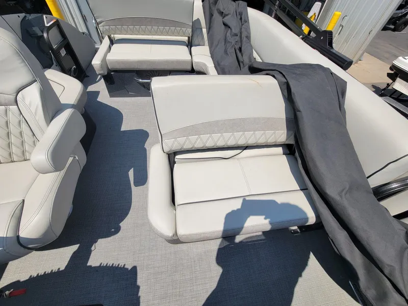 Slide: The Image of Crest Caribbean 250 SLS 2019 - 12