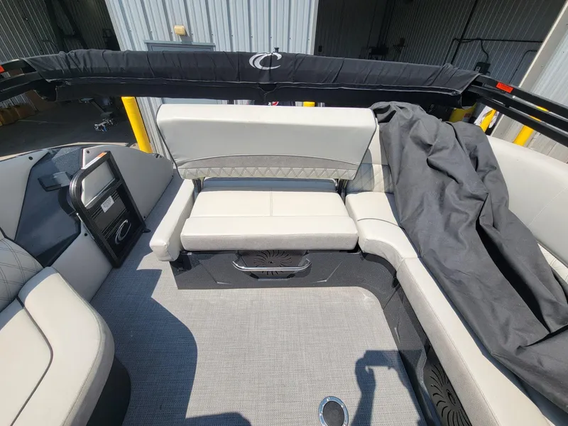 Slide: The Image of Crest Caribbean 250 SLS 2019 - 16