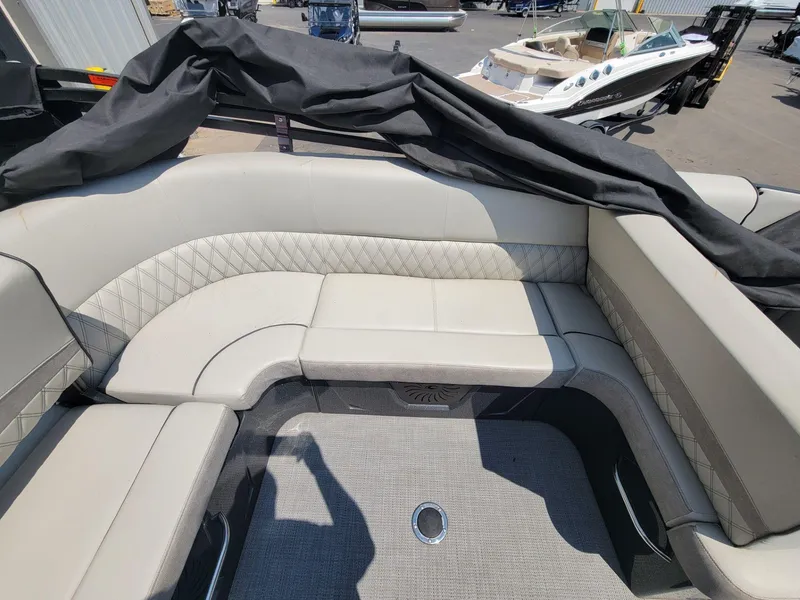 Slide: The Image of Crest Caribbean 250 SLS 2019 - 17