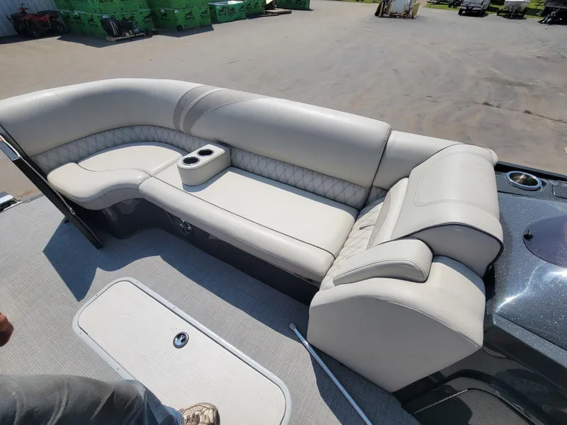 Slide: The Image of Crest Caribbean 250 SLS 2019 - 18