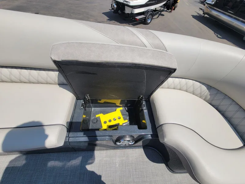 Slide: The Image of Crest Caribbean 250 SLS 2019 - 20