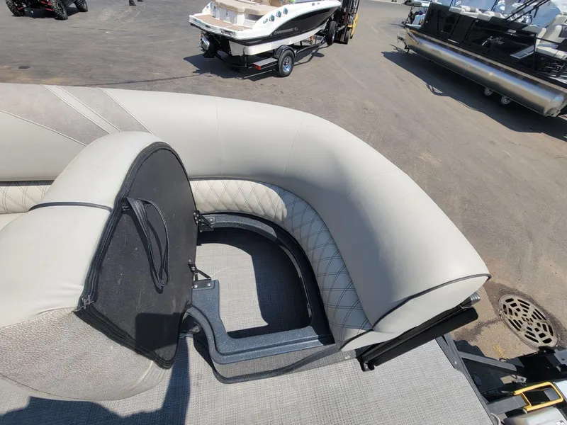 Slide: The Image of Crest Caribbean 250 SLS 2019 - 21