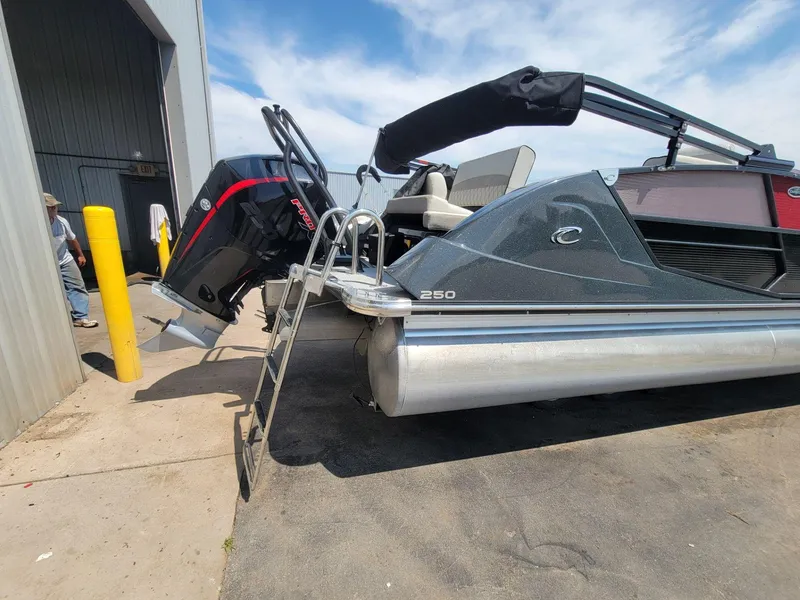 Slide: The Image of Crest Caribbean 250 SLS 2019 - 7