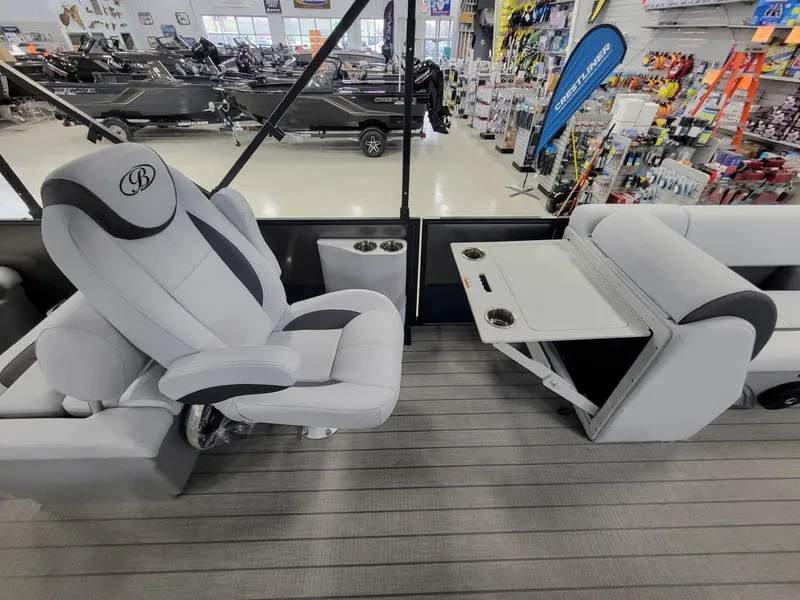 Slide: The Image of Bentley Pontoons 220 LEGACY QSB(QUAD SWINGBACK) 2024 - 14