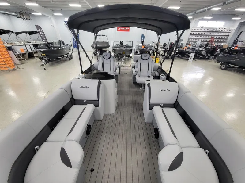 Slide: The Image of Bentley Pontoons 220 LEGACY QSB(QUAD SWINGBACK) 2024 - 21