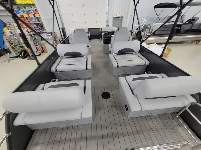 Slide: The Image of Bentley Pontoons 220 LEGACY QSB(QUAD SWINGBACK) 2024 - 6