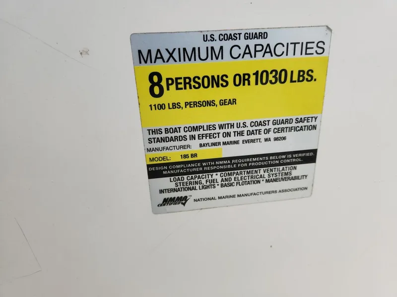 Slide: The Image of Bayliner 185 2004 - 14