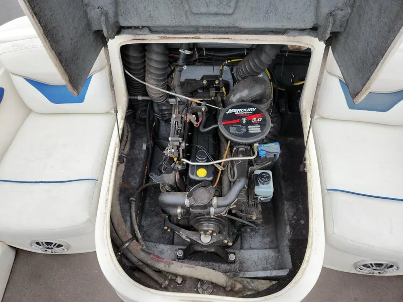 Slide: The Image of Bayliner 185 2004 - 8