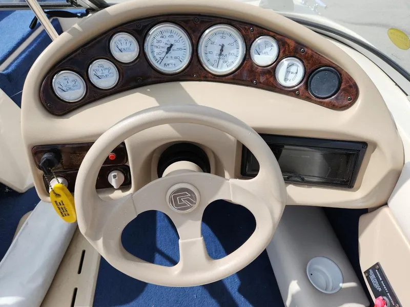 Slide: The Image of Glastron Se-175 1997 - 13