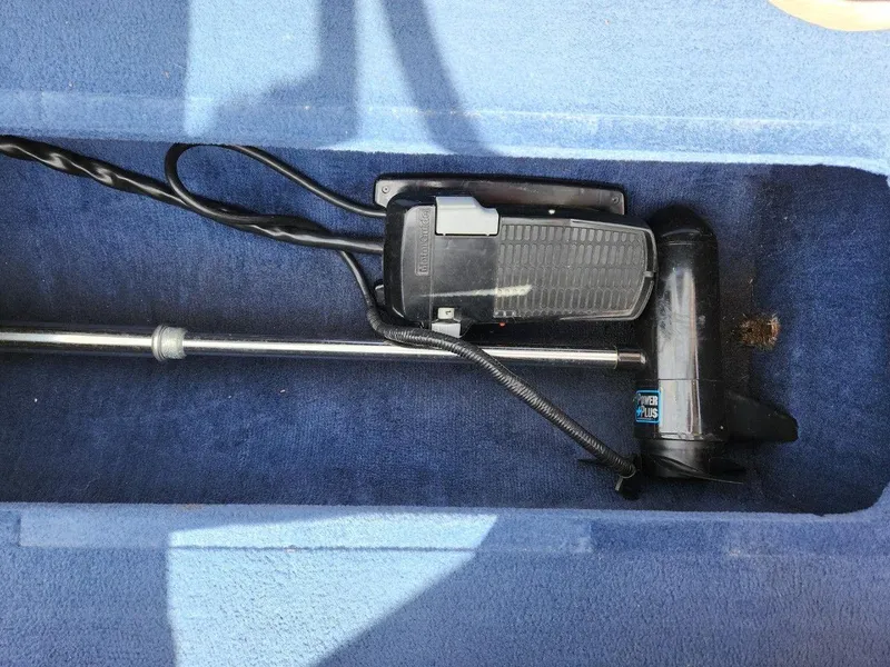 Slide: The Image of Glastron Se-175 1997 - 16