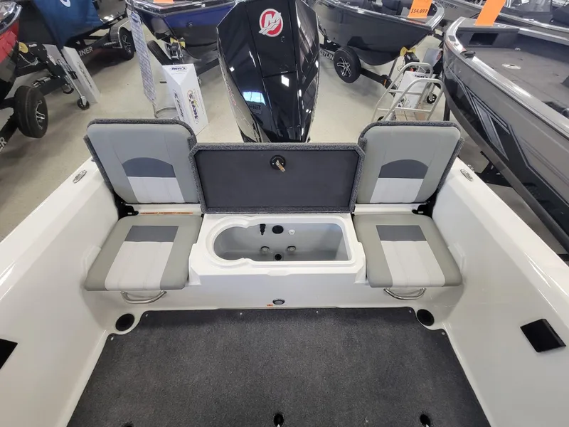 Slide: The Image of Triton 186 Allure 2024 - 18