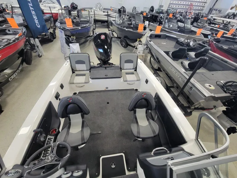 Slide: The Image of Triton 186 Allure 2024 - 25