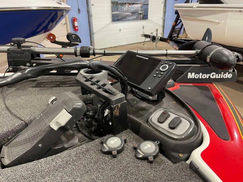 Slide: The Image of 2011 Nitro Z-7 boat dashboard with MotorGuide trolling motor and fishfinder. - 3