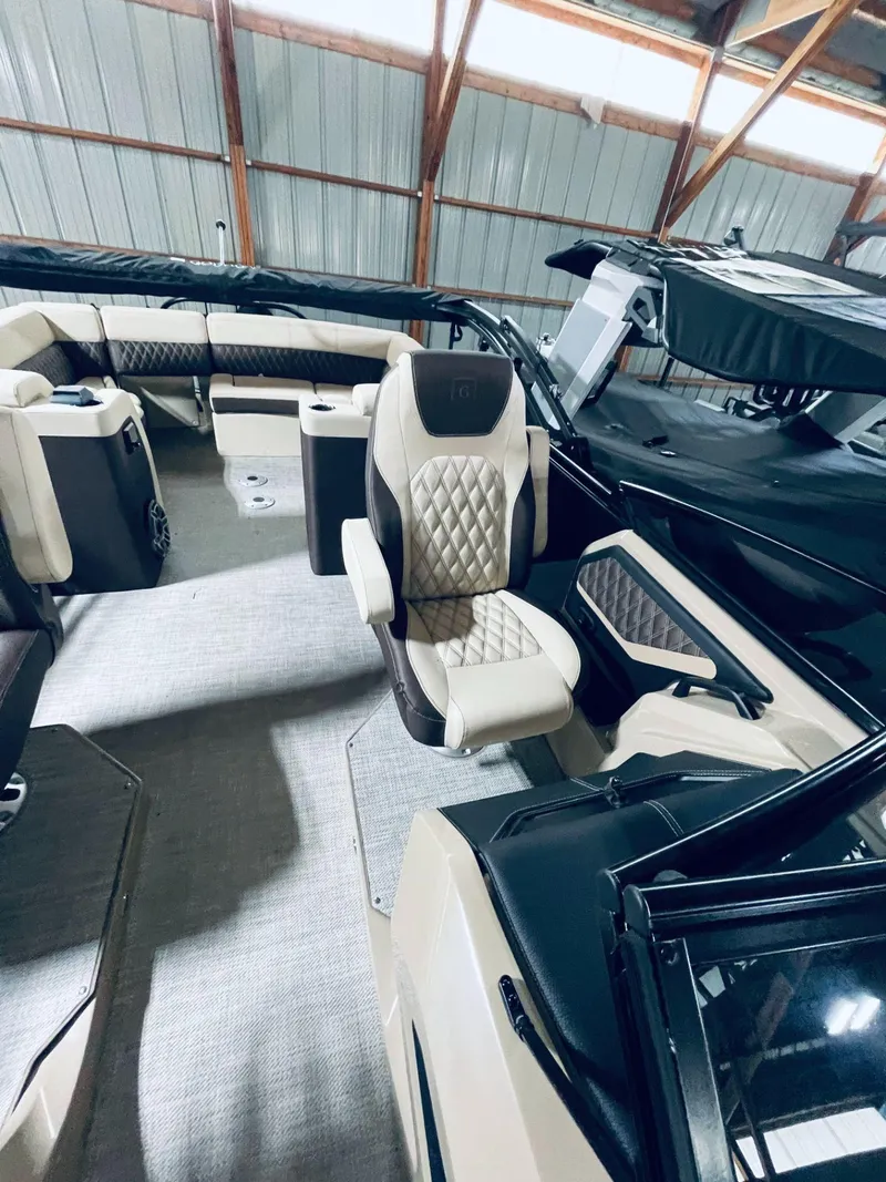 Slide: The Image of Sanpan SP2700ULW 2024 - 11