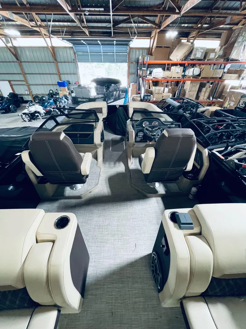 Slide: The Image of Sanpan SP2700ULW 2024 - 20