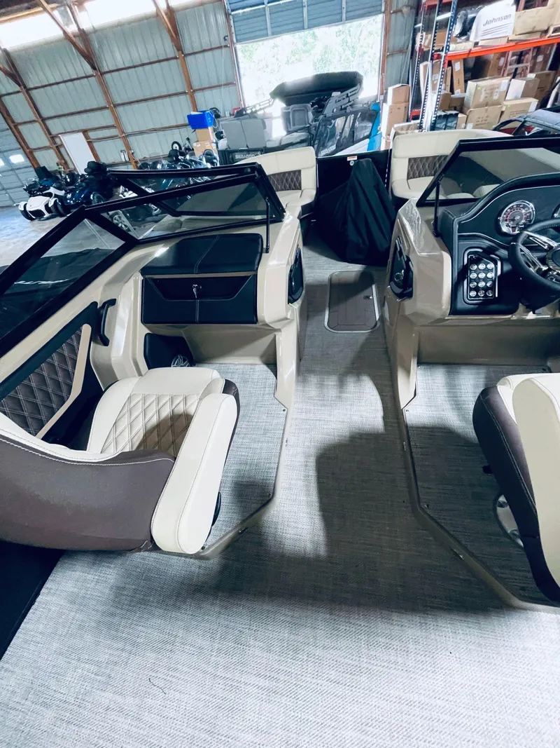 Slide: The Image of Sanpan SP2700ULW 2024 - 23