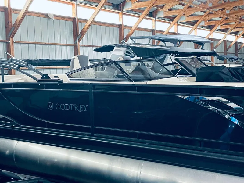 Slide: The Image of Sanpan SP2700ULW 2024 - 4