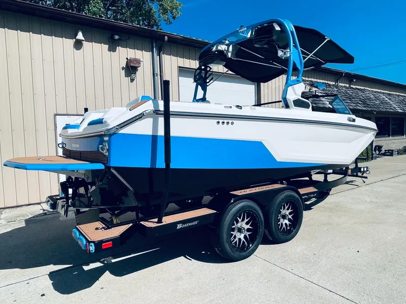 Slide: The Image of Nautique Super Air Nautique GS22 2024 - 3