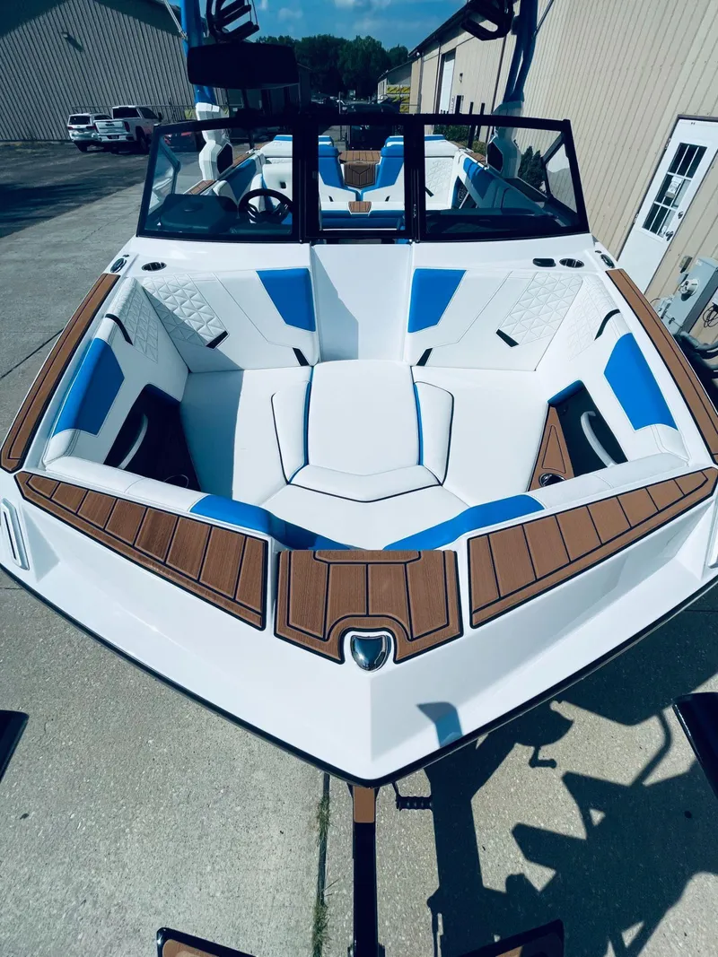 Slide: The Image of Nautique Super Air Nautique GS22 2024 - 9