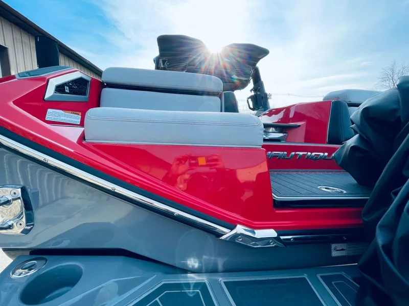 Slide: The Image of Nautique SUPER AIR G25 PARAGON 2021 - 17