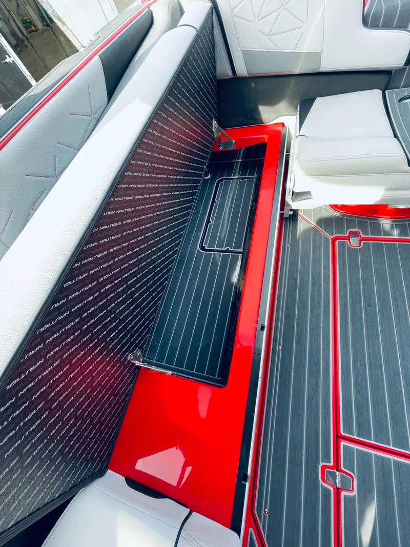 Slide: The Image of Nautique SUPER AIR G25 PARAGON 2021 - 30