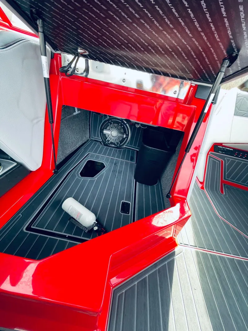 Slide: The Image of Nautique SUPER AIR G25 PARAGON 2021 - 40